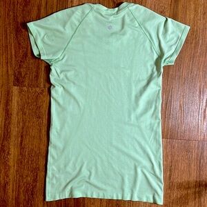 Lulu lemon swiftly tech T shirt